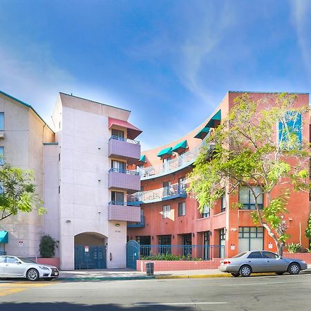 Vantaggio Suites San Diego Bagian luar foto