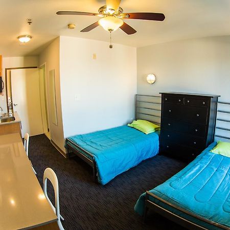 Vantaggio Suites San Diego Bagian luar foto