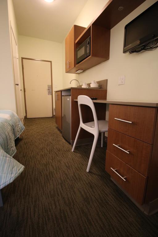 Vantaggio Suites San Diego Bagian luar foto