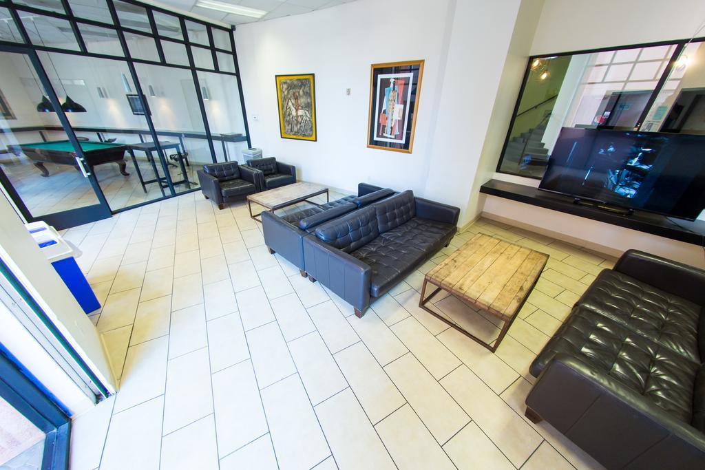 Vantaggio Suites San Diego Bagian luar foto