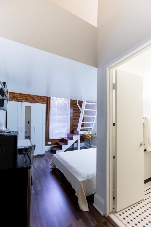 Vantaggio Suites San Diego Bagian luar foto